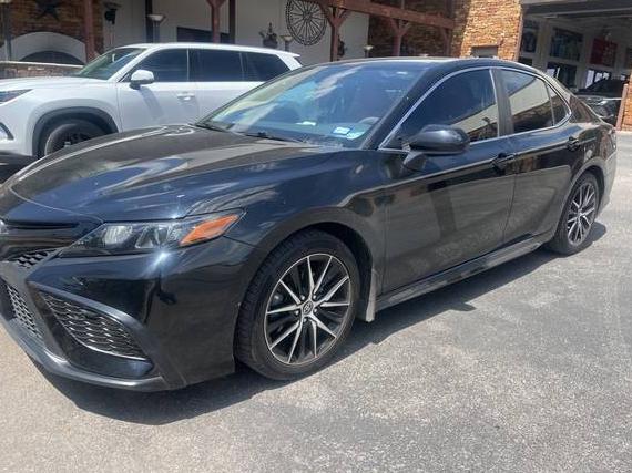 TOYOTA CAMRY 2021 4T1G11AK3MU489425 image