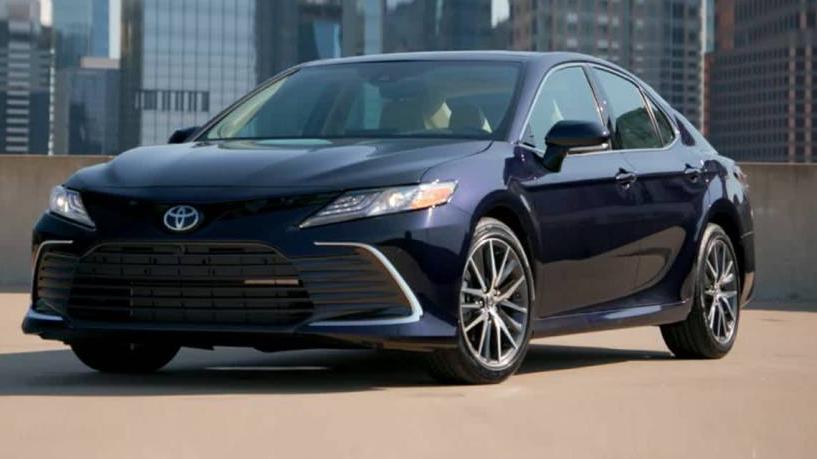 TOYOTA CAMRY 2021 4T1G11AKXMU445065 image