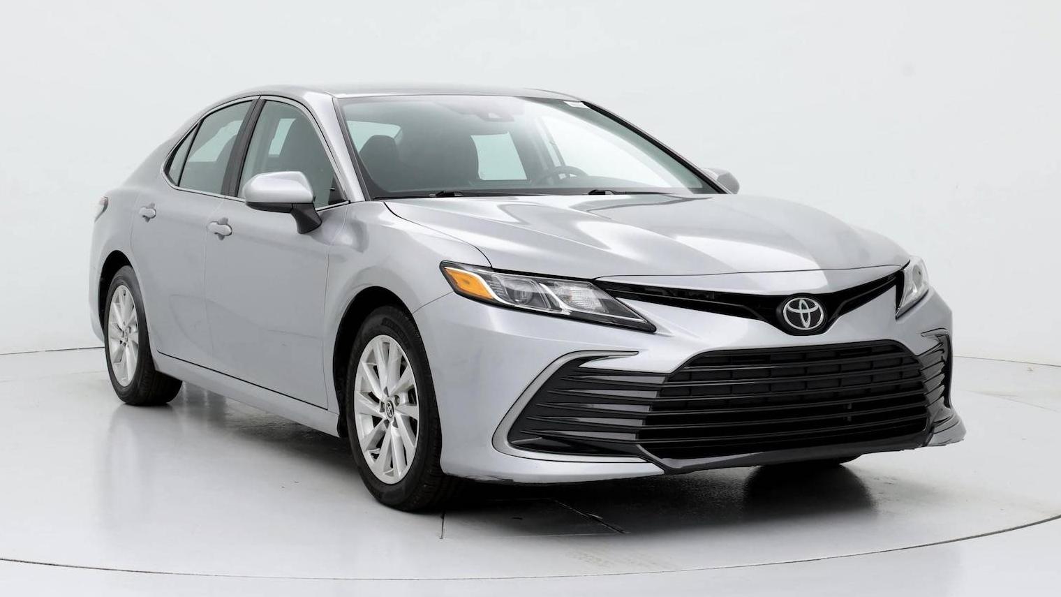 TOYOTA CAMRY 2021 4T1C11AK5MU443223 image