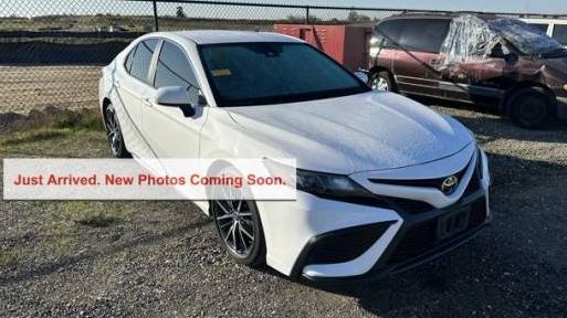 TOYOTA CAMRY 2021 4T1G11AK2MU537173 image