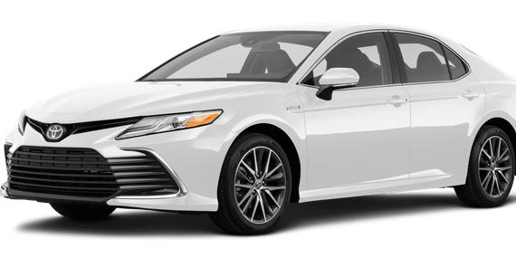 TOYOTA CAMRY 2021 4T1C11AK4MU480697 image