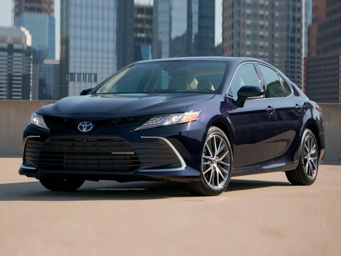 TOYOTA CAMRY 2021 4T1G11AK0MU411975 image