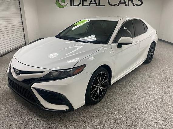 TOYOTA CAMRY 2021 4T1G11AK8MU425283 image