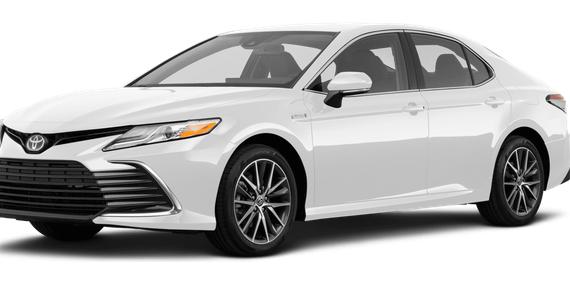 TOYOTA CAMRY 2021 4T1C11AK2MU454079 image