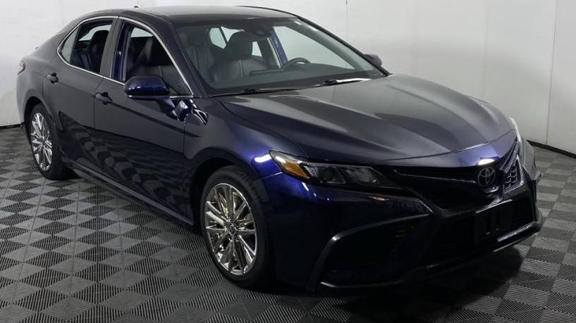 TOYOTA CAMRY 2021 4T1G11AKXMU434583 image