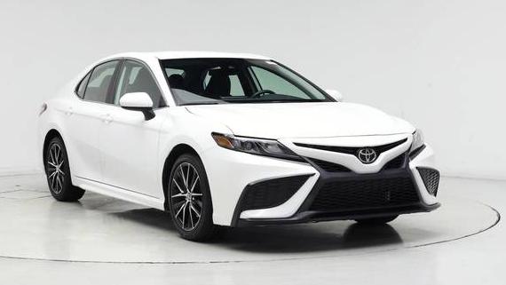 TOYOTA CAMRY 2021 4T1G11AK7MU557306 image
