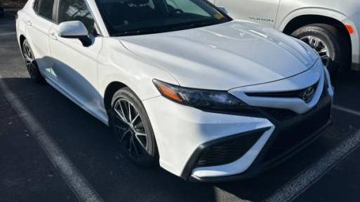 TOYOTA CAMRY 2021 4T1G11AK5MU517452 image