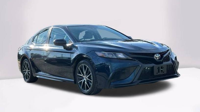 TOYOTA CAMRY 2021 4T1G11AK2MU574224 image