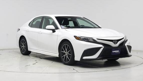 TOYOTA CAMRY 2021 4T1G11AK2MU543538 image