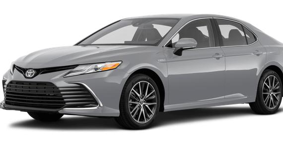 TOYOTA CAMRY 2021 4T1C11AK9MU543261 image