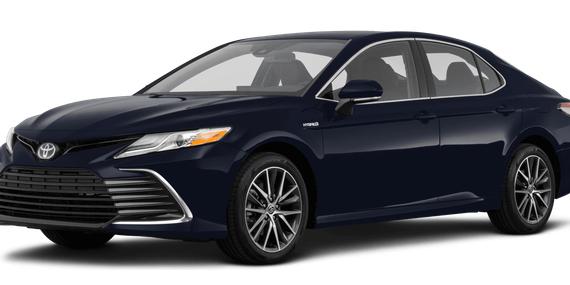 TOYOTA CAMRY 2021 4T1C11AK3MU438344 image