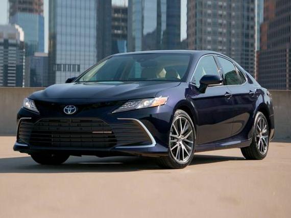 TOYOTA CAMRY 2021 4T1C11AK3MU611540 image