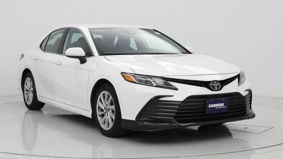 TOYOTA CAMRY 2021 4T1C11AK6MU615579 image