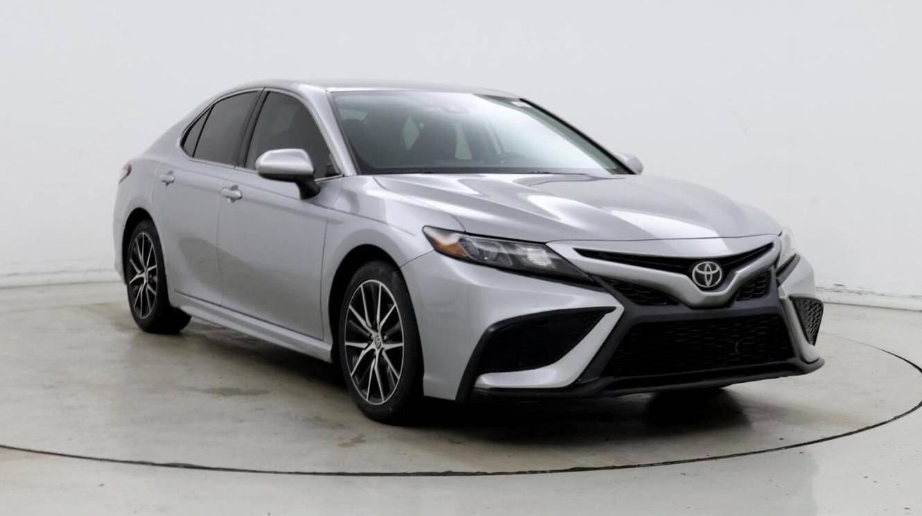 TOYOTA CAMRY 2021 4T1G11AK3MU571784 image