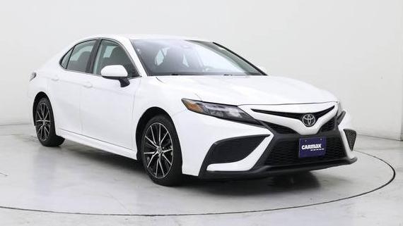 TOYOTA CAMRY 2021 4T1G11AK8MU475035 image