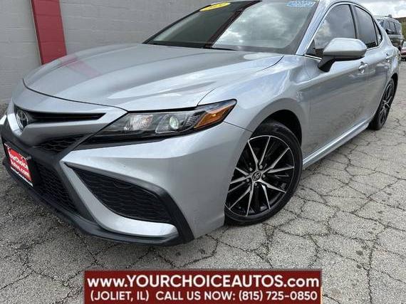 TOYOTA CAMRY 2021 4T1G11BK1MU037472 image