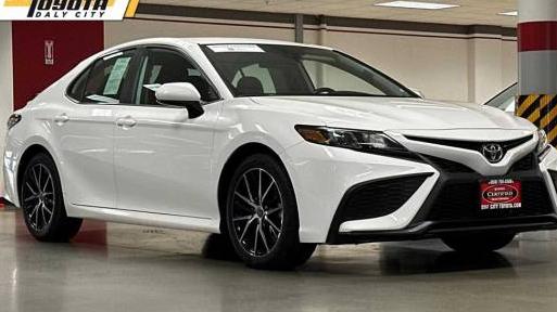 TOYOTA CAMRY 2021 4T1G11AK2MU588253 image