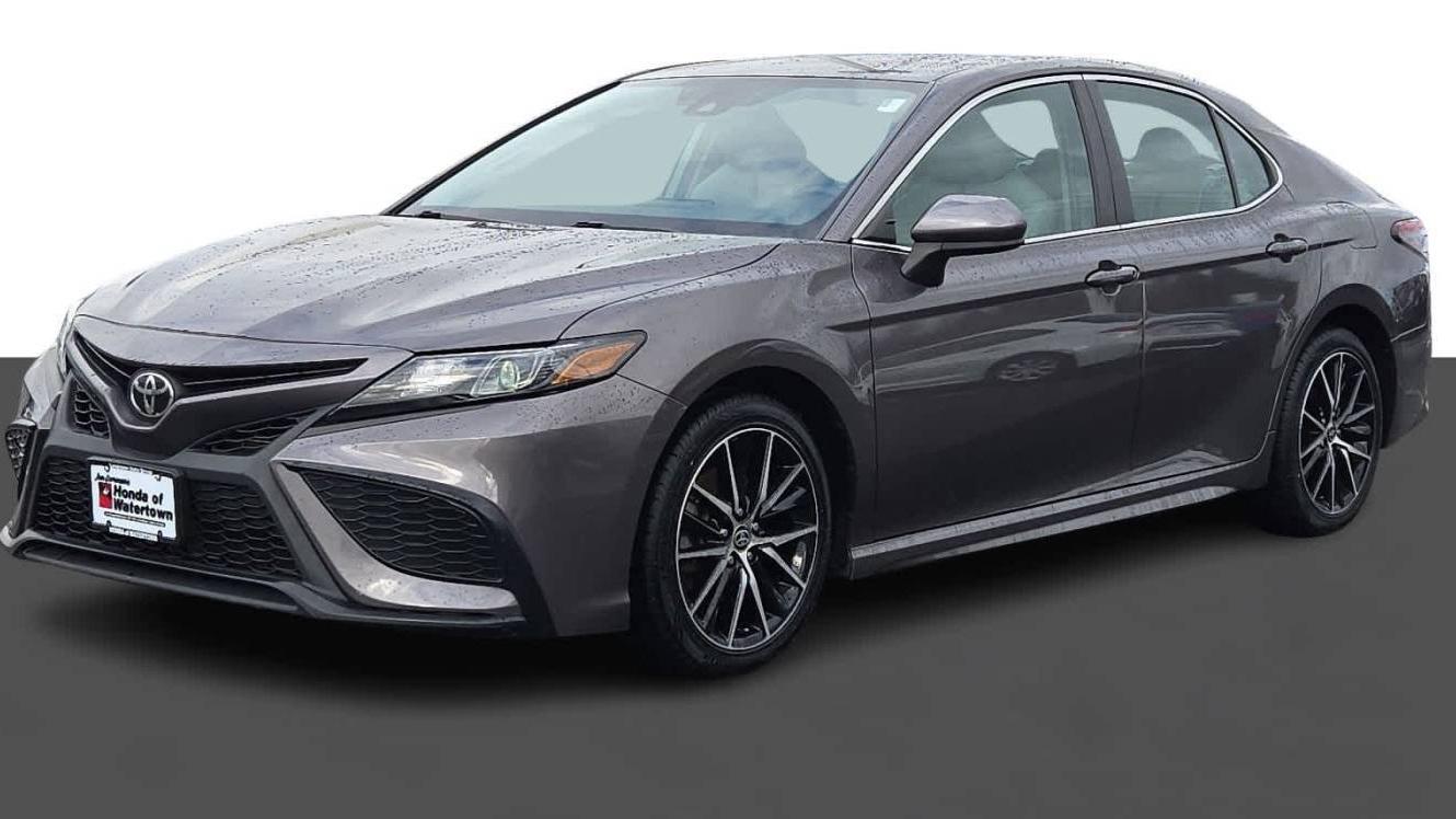 TOYOTA CAMRY 2021 4T1G11AK2MU532376 image