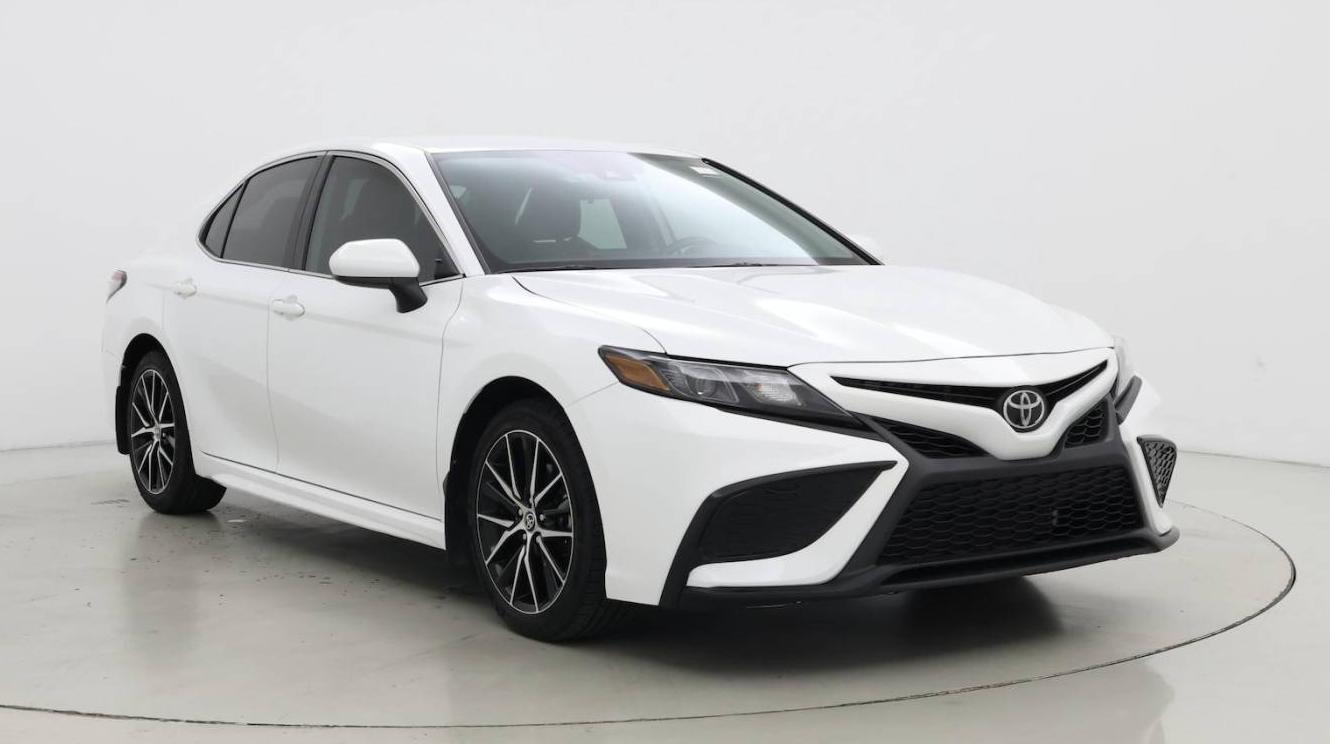 TOYOTA CAMRY 2021 4T1G11AK2MU552983 image