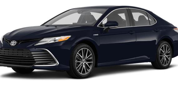 TOYOTA CAMRY 2021 4T1C11BK7MU046787 image