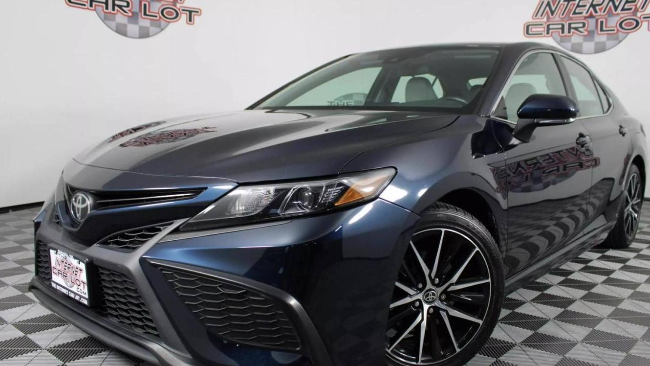 TOYOTA CAMRY 2021 4T1G11BK0MU024535 image