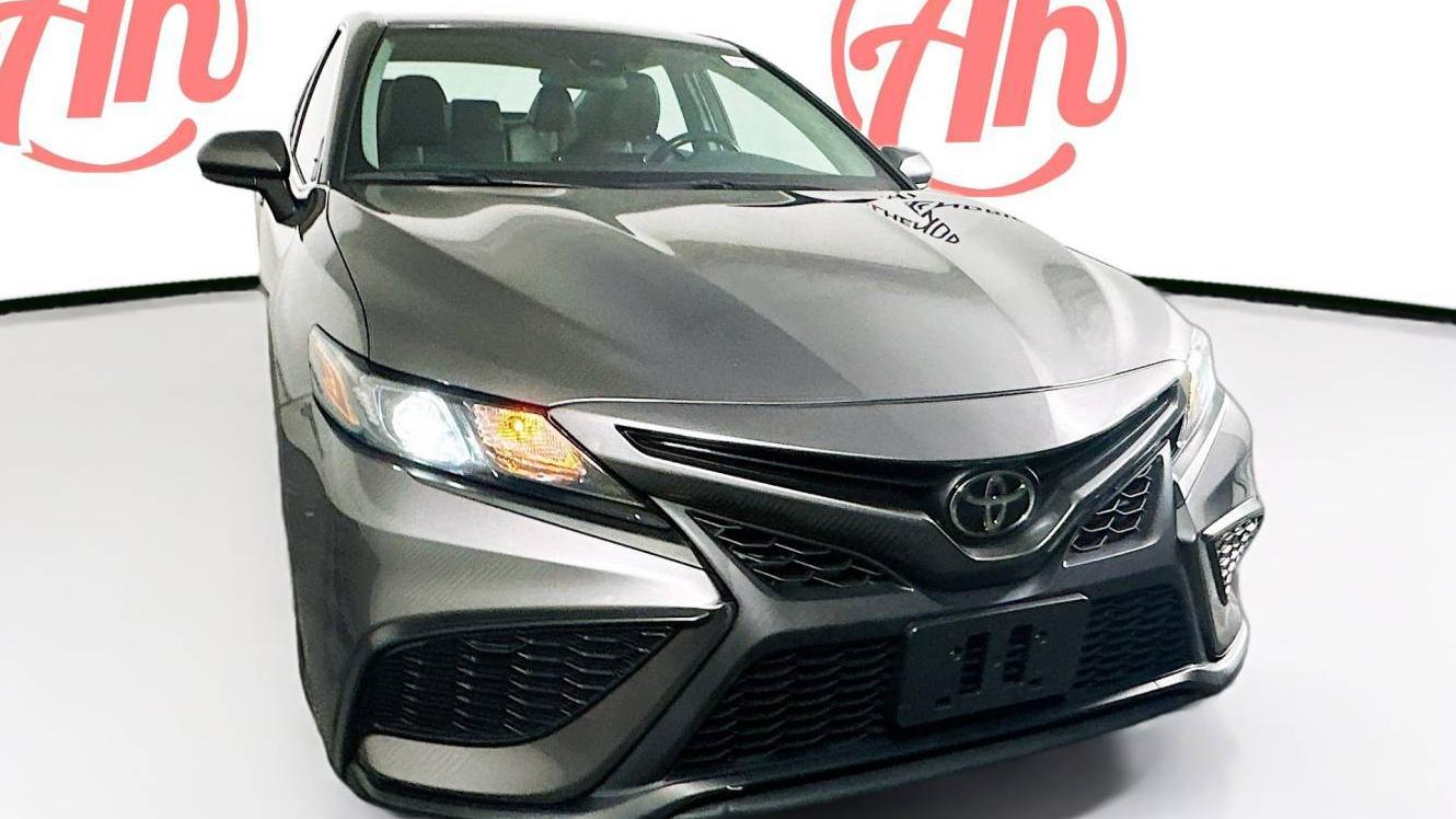 TOYOTA CAMRY 2021 4T1G11AK3MU464878 image