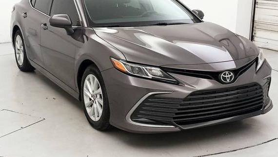 TOYOTA CAMRY 2021 4T1C11AK0MU493785 image