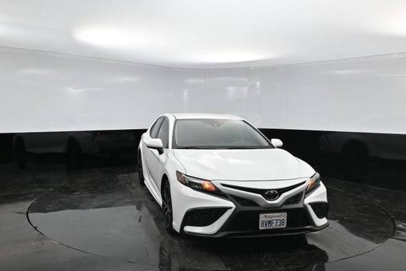TOYOTA CAMRY 2021 4T1G11AK8MU545780 image