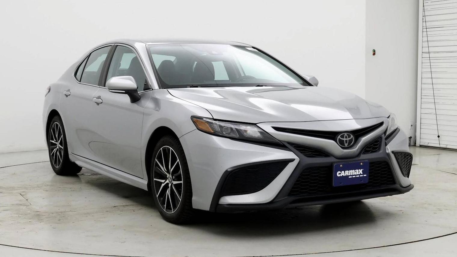 TOYOTA CAMRY 2021 4T1G11BKXMU032576 image