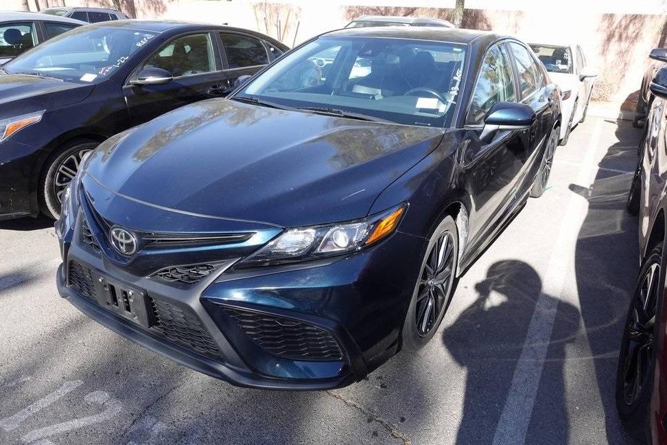 TOYOTA CAMRY 2021 4T1G11AK0MU534949 image