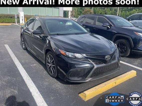 TOYOTA CAMRY 2021 4T1G11AK0MU565425 image