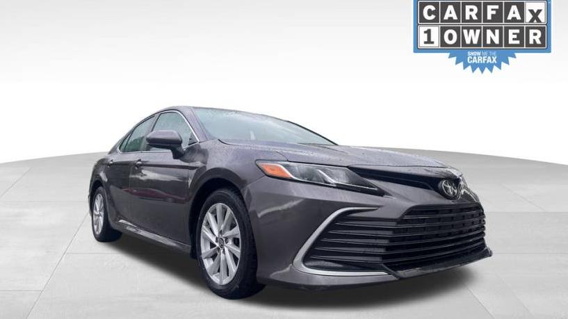 TOYOTA CAMRY 2021 4T1C11AK6MU593602 image