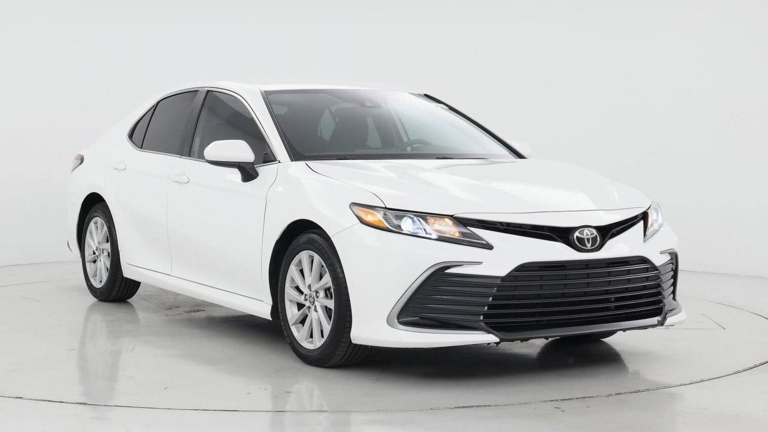 TOYOTA CAMRY 2021 4T1C11AK6MU614397 image