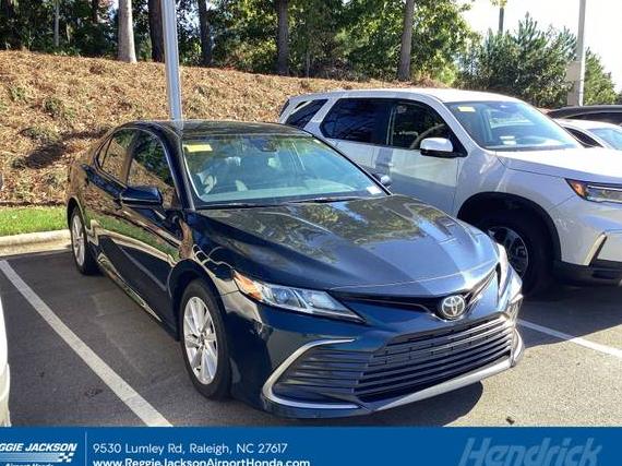 TOYOTA CAMRY 2021 4T1C11AK0MU532763 image