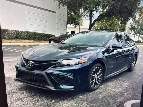 TOYOTA CAMRY 2021 4T1G11AK7MU468836 image