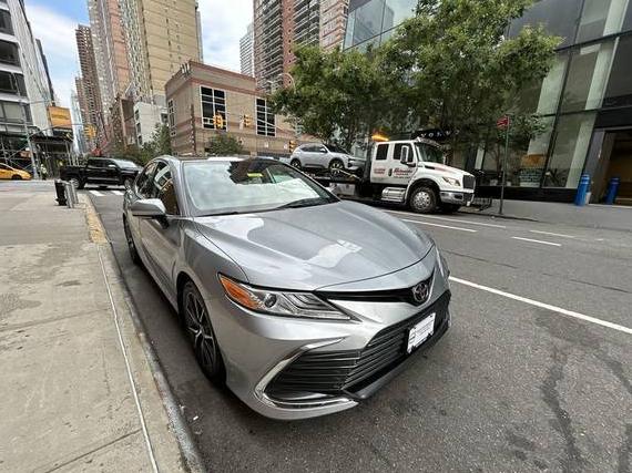 TOYOTA CAMRY 2021 4T1F11BK1MU022658 image