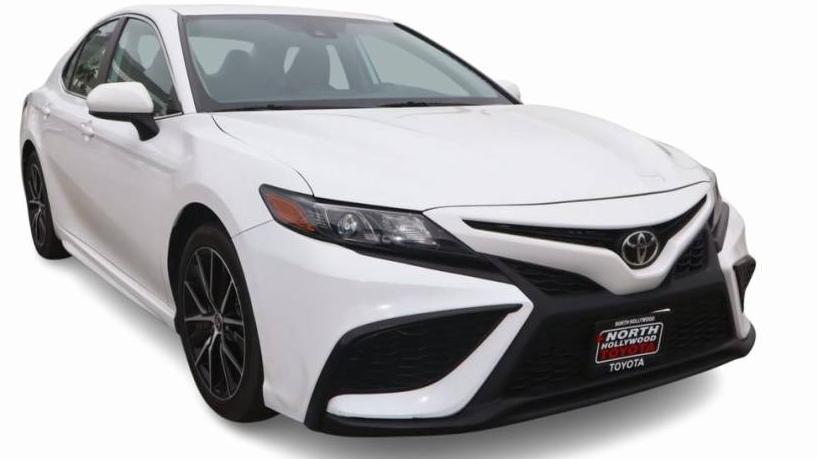 TOYOTA CAMRY 2021 4T1G11AK1MU412732 image