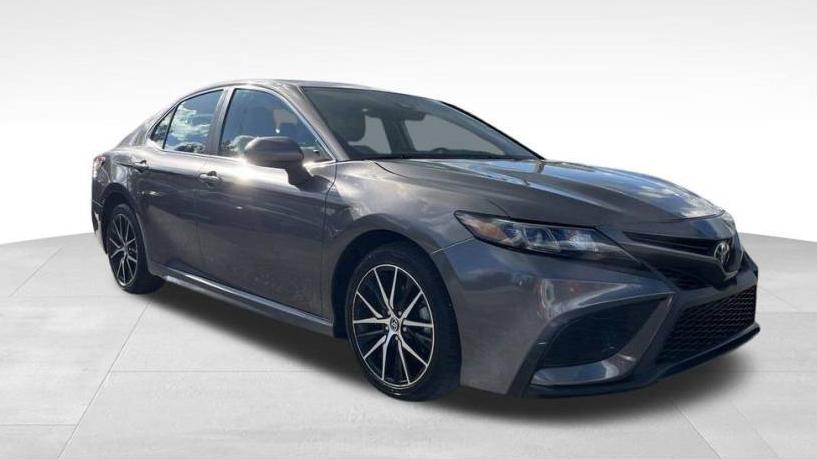 TOYOTA CAMRY 2021 4T1G11AK3MU414692 image