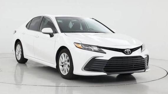 TOYOTA CAMRY 2021 4T1C11AK9MU447999 image