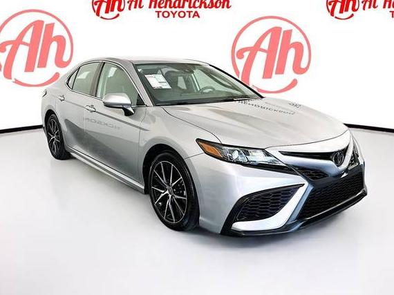TOYOTA CAMRY 2021 4T1G11AK1MU472168 image