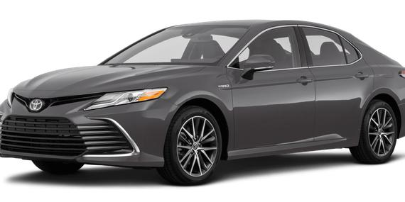 TOYOTA CAMRY 2021 4T1C11AK0MU587990 image