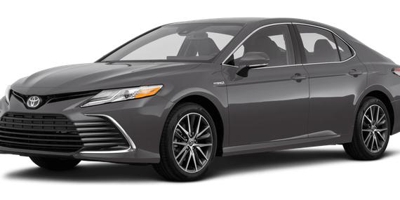 TOYOTA CAMRY 2021 4T1C11BK0MU024016 image
