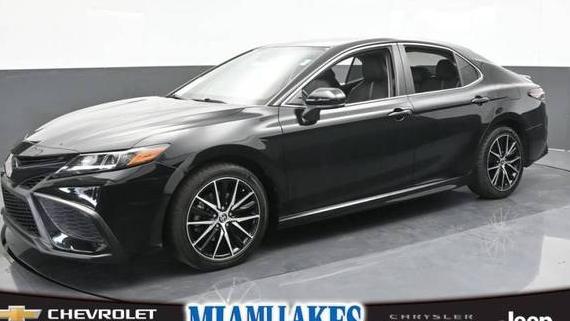 TOYOTA CAMRY 2021 4T1G11AK8MU555032 image