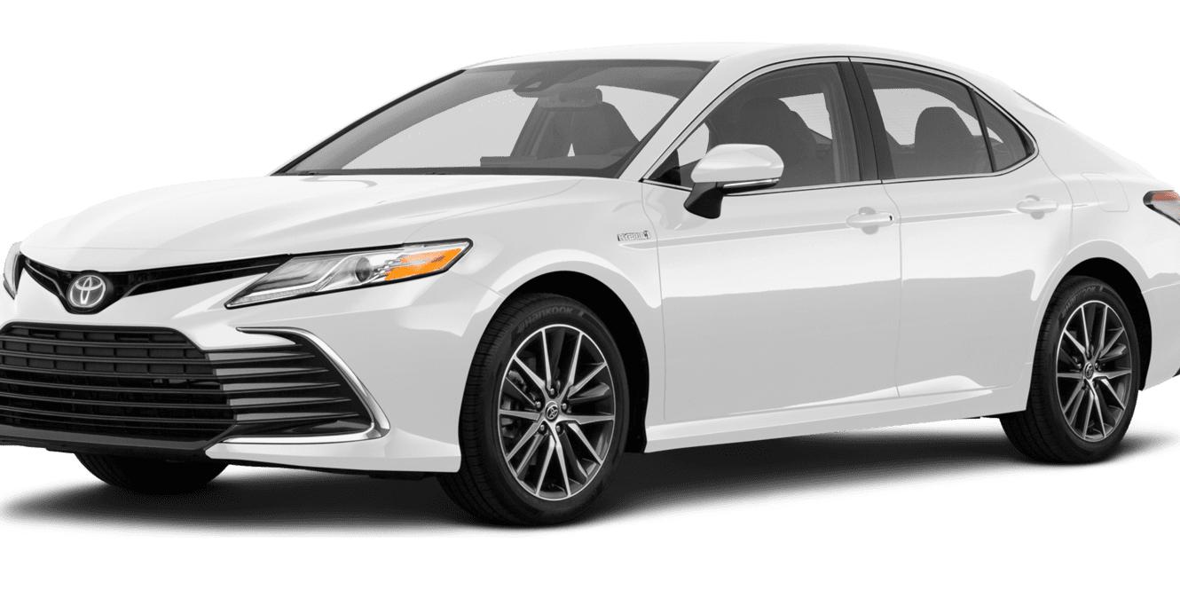 TOYOTA CAMRY 2021 4T1C11AK7MU444261 image