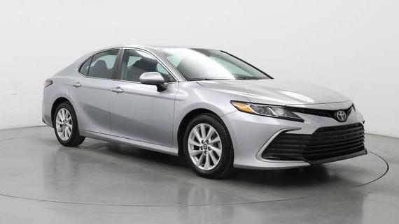 TOYOTA CAMRY 2021 4T1C11AK9MU465581 image