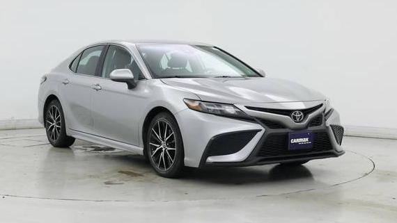 TOYOTA CAMRY 2021 4T1G11AK1MU415212 image