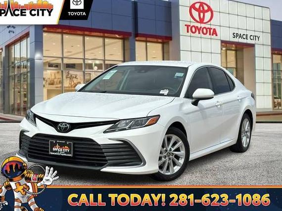 TOYOTA CAMRY 2024 4T1C11AK1RU898982 image