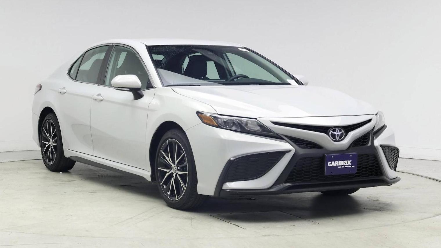 TOYOTA CAMRY 2024 4T1G11AK9RU222264 image
