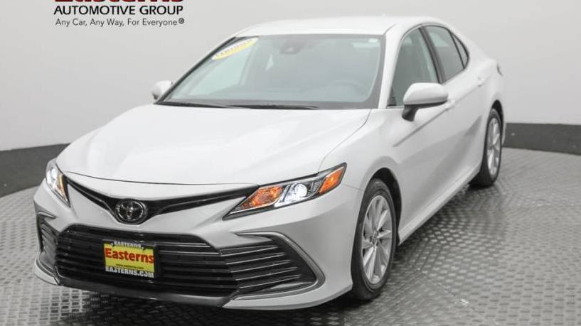 TOYOTA CAMRY 2024 4T1C11AK5RU878458 image