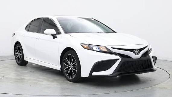 TOYOTA CAMRY 2024 4T1T11AK1RU863407 image